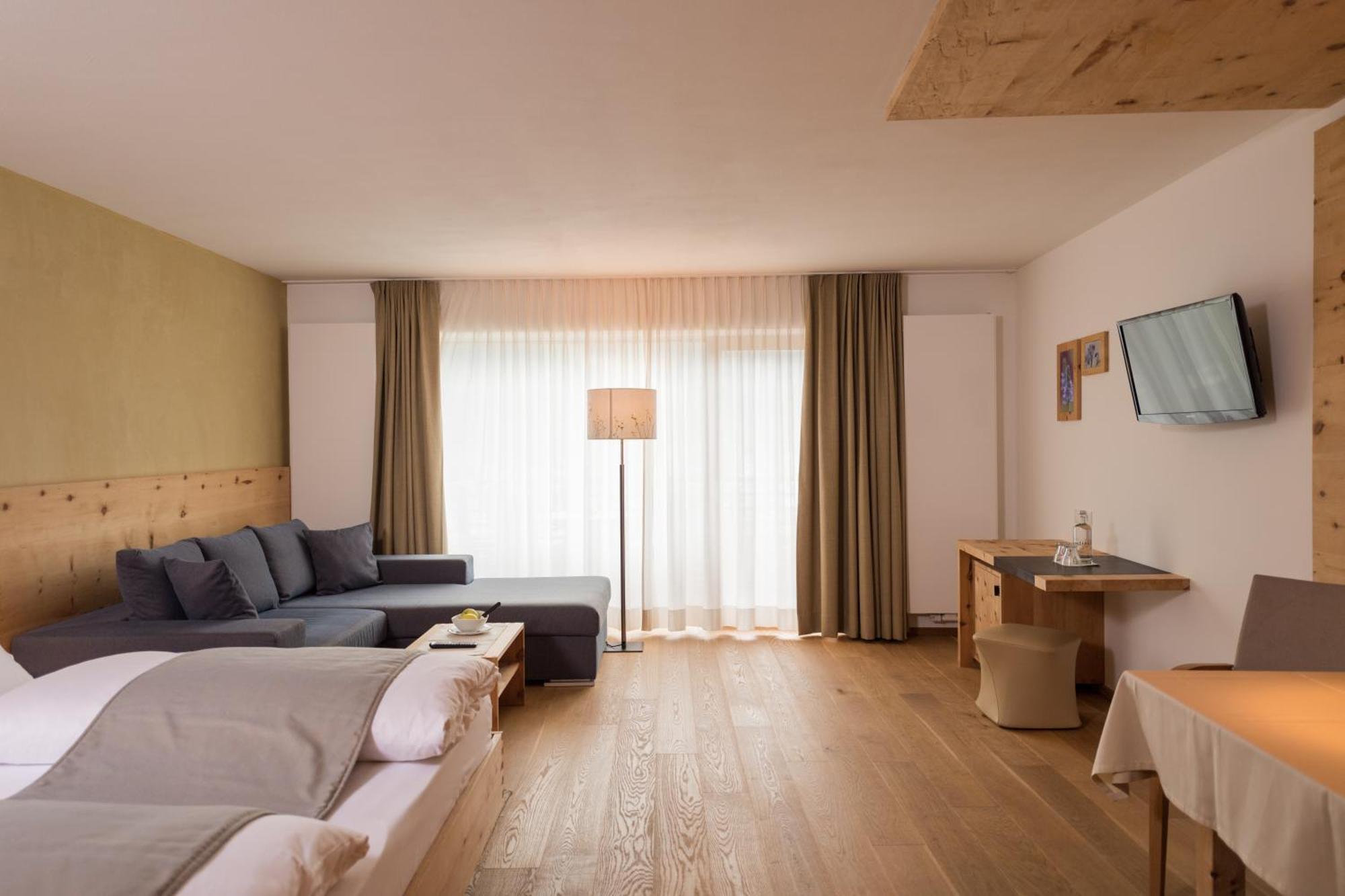 Naturhotel Leitlhof San Candido Eksteriør billede