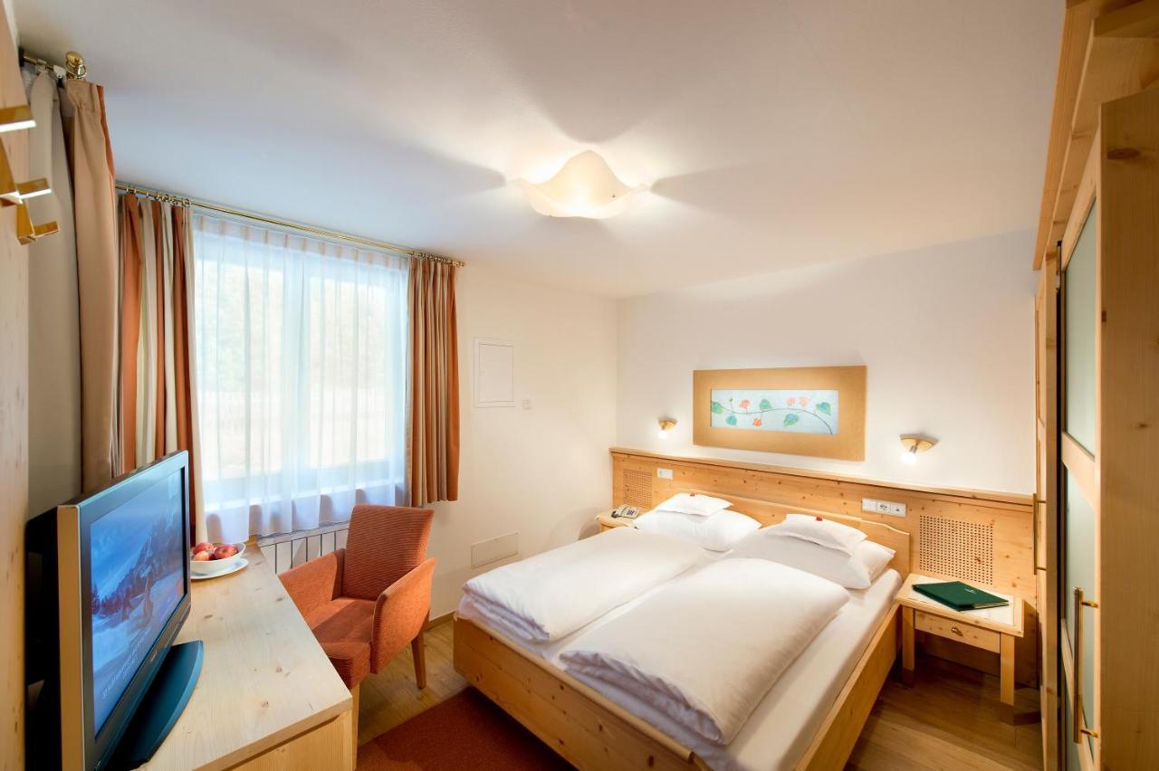 Naturhotel Leitlhof San Candido Eksteriør billede